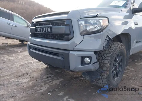 2017 Toyota Tundra Trd Pro 5.7L V8 z USA, uszkodzony, nr VIN 5TFDW5F16HX584940